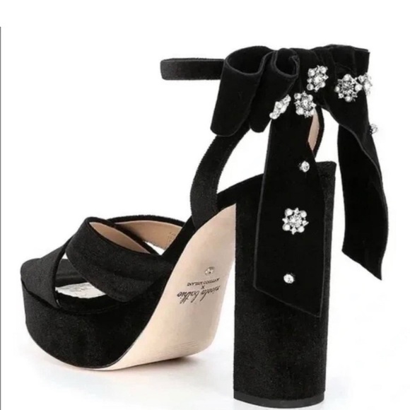 Platform Heels - Picture 2 of 3